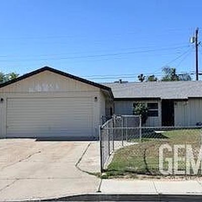 1913 Custer Ave, Bakersfield, CA 93304