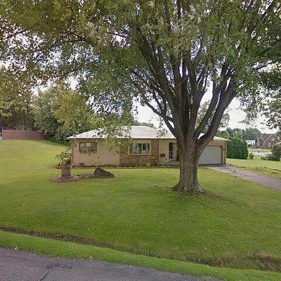 1920 Parkview Blvd, Hermitage, PA 16148