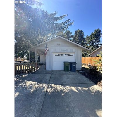 1925 Upas St, Florence, OR 97439