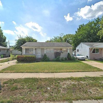 19758 Williamson St, Clinton Township, MI 48035