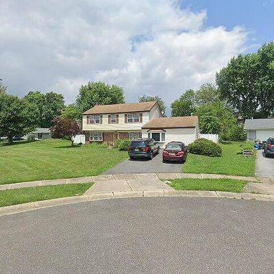 2 Northgate Ct, Willingboro, NJ 08046