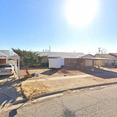 2017 N Hull St, Clovis, NM 88101