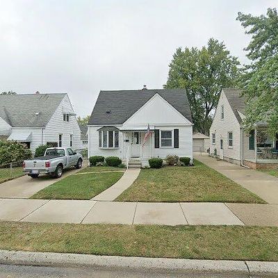 2027 Harwood Ave, Royal Oak, MI 48067