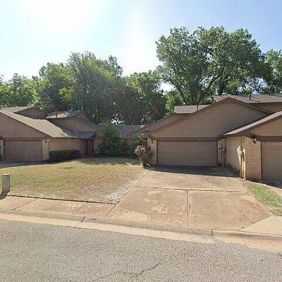 204 Woodbridge Cir, Edmond, OK 73012