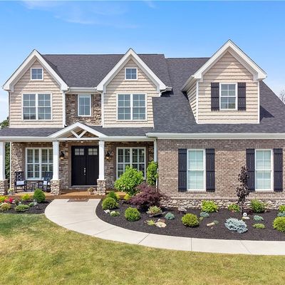 206 Falcon Ln, Cranberry Township, PA 16066