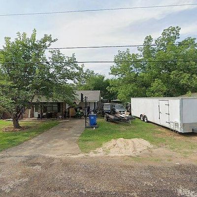 208 De Gail St, Grand Saline, TX 75140