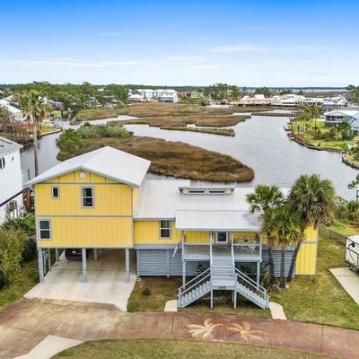 210 Sunrise Dr, Gulf Shores, AL 36542