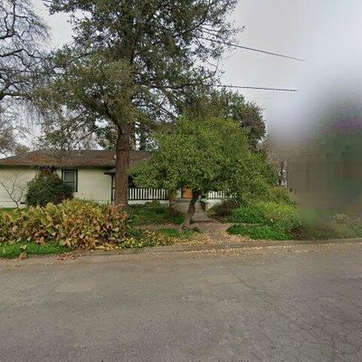 1747 Broadway St, Chico, CA 95928