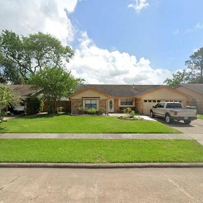 1765 Florida Dr, Seabrook, TX 77586