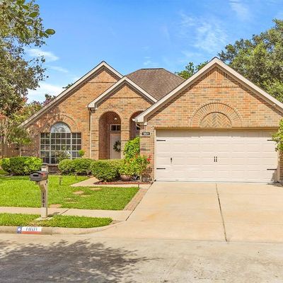 1801 Manor Cir, Rosenberg, TX 77471