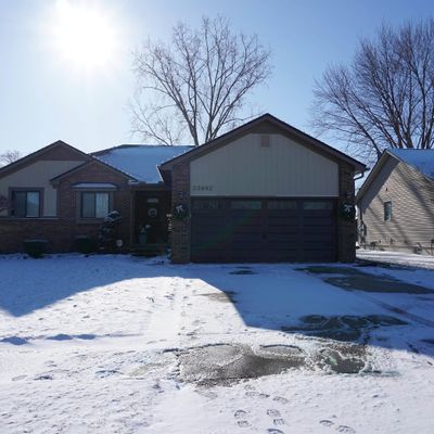 23662 Murray St, Clinton Township, MI 48035