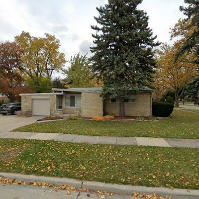 24000 Beverly St, Oak Park, MI 48237