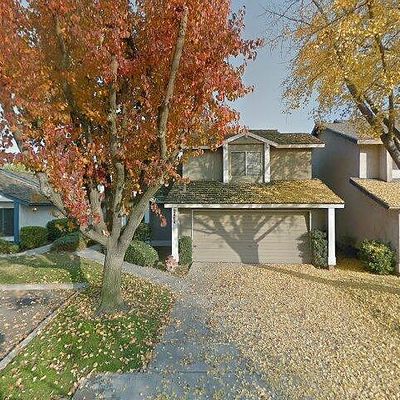 2404 N Bradley St, Visalia, CA 93292