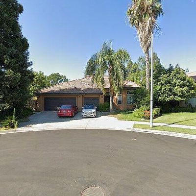 2452 Wrenwood Ave, Clovis, CA 93611