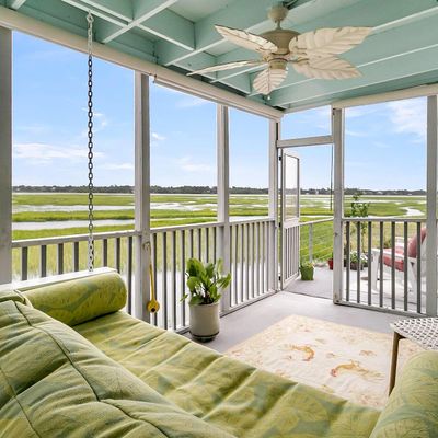 250 Little Oak Dr, Folly Beach, SC 29439