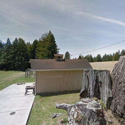 2517 Loop Rd, Fortuna, CA 95540