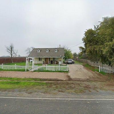 25393 Kennefick Rd, Galt, CA 95632