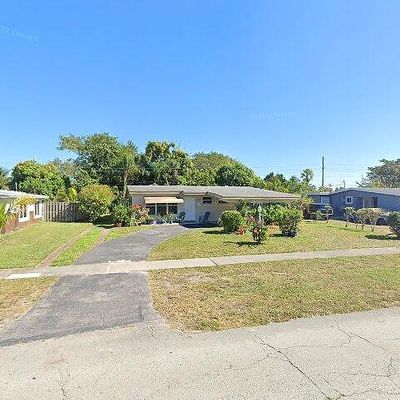 221 Sw 64 Th Way, Pembroke Pines, FL 33023