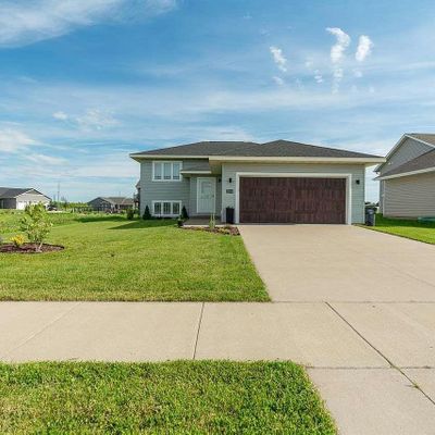 2260 Fairbanks Dr, North Mankato, MN 56003