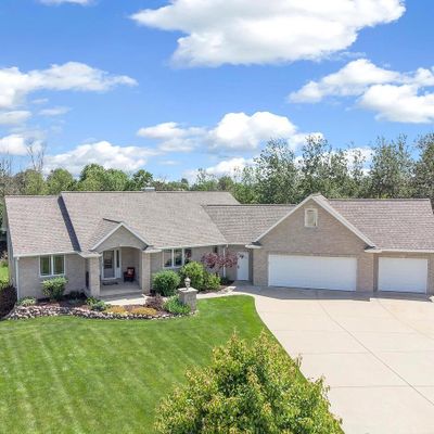 2281 Glen Meadows Cir, De Pere, WI 54115