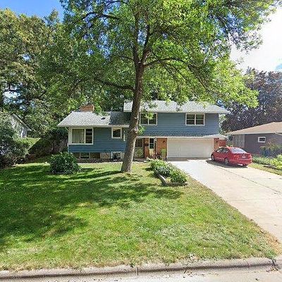 3018 Idaho Ave N, Minneapolis, MN 55427