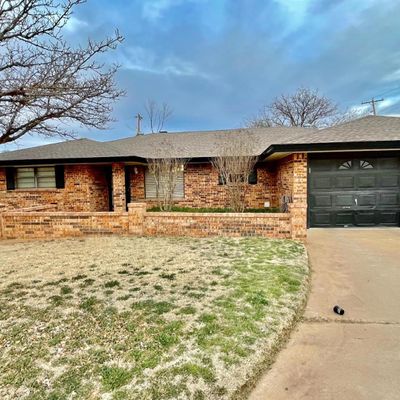 307 Brentwood Dr, Levelland, TX 79336