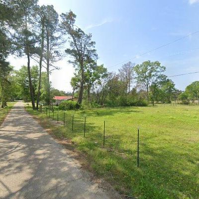 30747 Lavigne Ln, Albany, LA 70711