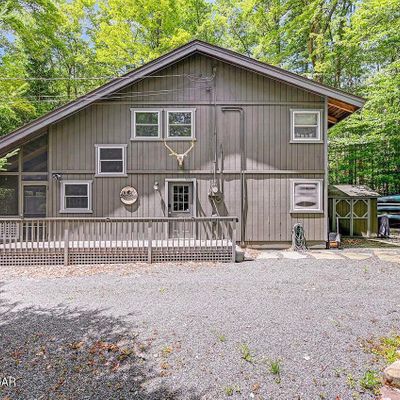 322 Appleseed Rd, Pocono Pines, PA 18350