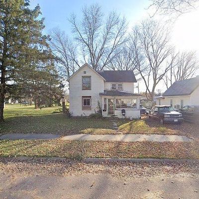 327 E Cedar St, Cherokee, IA 51012