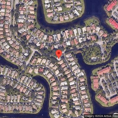 2701 Pointe Cir, Greenacres, FL 33413