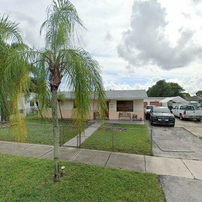 2750 Nw 209 Th Ter, Miami Gardens, FL 33056