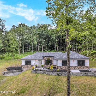 29 Spott Cir, Tunkhannock, PA 18657