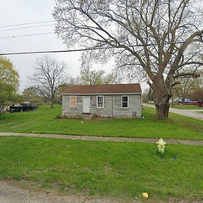 3688 Olive St, Saginaw, MI 48601