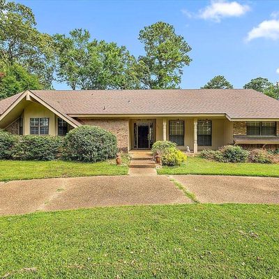 37 Crossgates Dr, Brandon, MS 39042