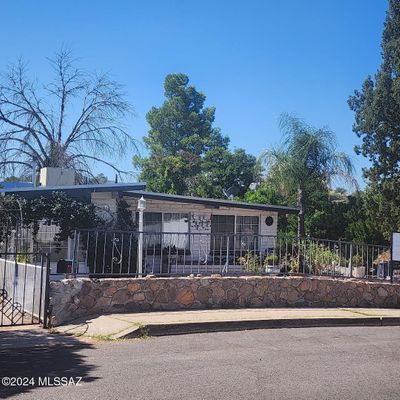 373 W Ellis St, Nogales, AZ 85621