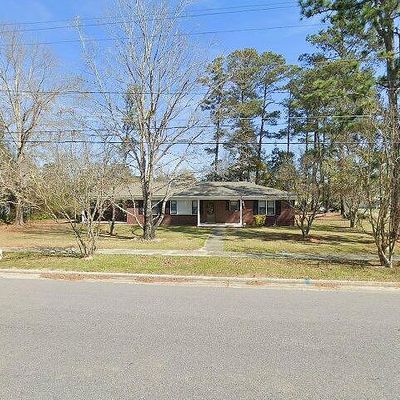 409 E Main St, Rowland, NC 28383