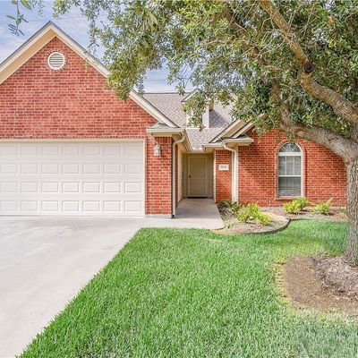 3315 Broadmoor Dr, Bryan, TX 77802