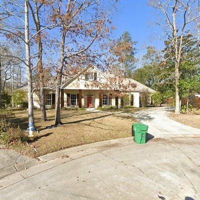 35 Berg Ct, Mandeville, LA 70471