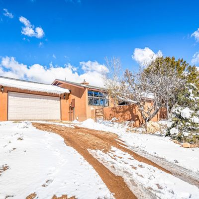 36 B Camino Canjilon, Santa Fe, NM 87508