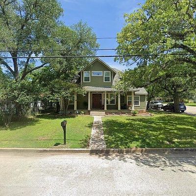 487 E Brenham St, Giddings, TX 78942