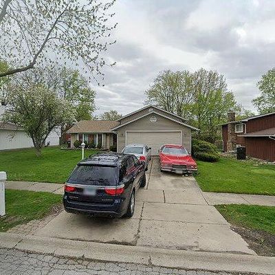 4913 Mission Dr, Richton Park, IL 60471