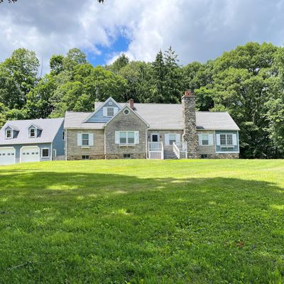 5 Raven Crest Dr, Bethel, CT 06801