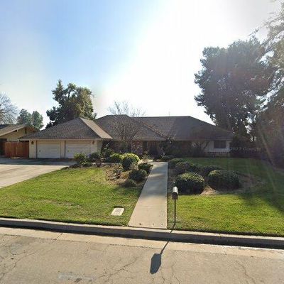 5102 E Hamilton Ave, Fresno, CA 93727