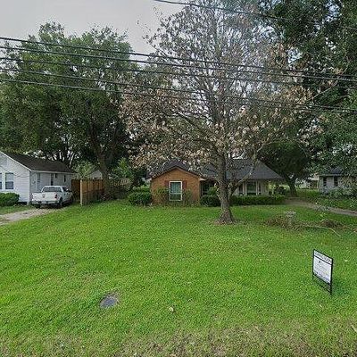 418 Rosamond St, Houston, TX 77076