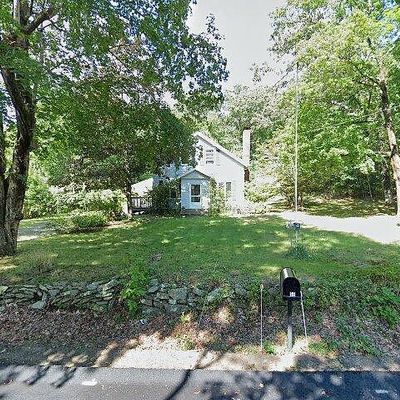 56 North Rd, Shannock, RI 02875