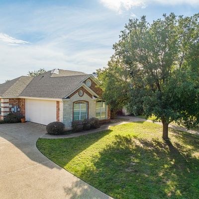 5712 Plantation Dr, Waco, TX 76708