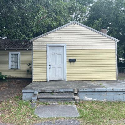 5739 Chatham Ave, Hanahan, SC 29410