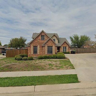 608 Maple Dr, Pilot Point, TX 76258