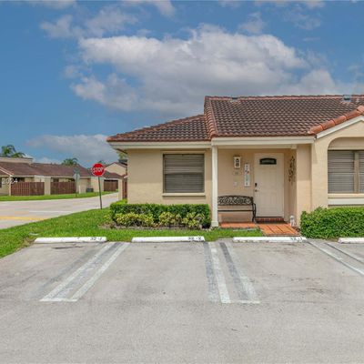 6117 Nw 171 St St, Hialeah, FL 33015