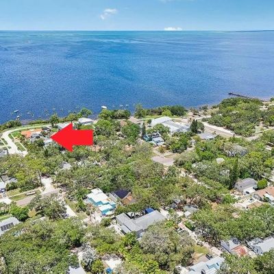 614 Maryland Ave, Crystal Beach, FL 34681